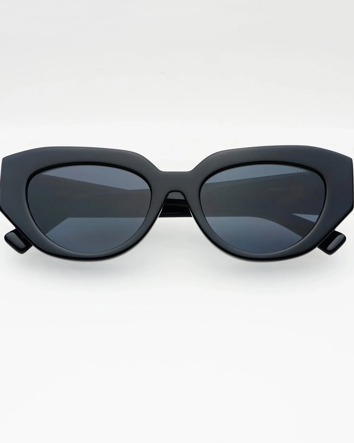 Online Freyrs Frankie Sunglasses - Black Sunglasses