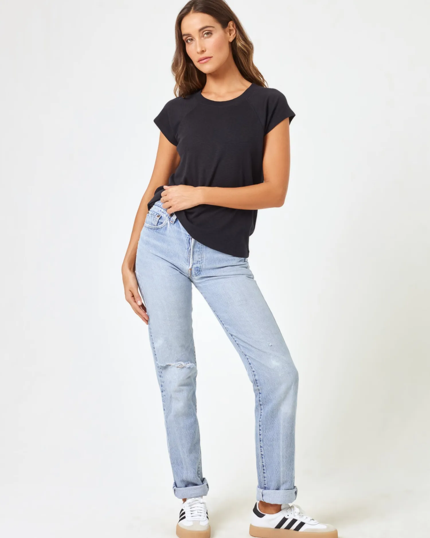 Sale Sunday Tee - Black Tops|Basics