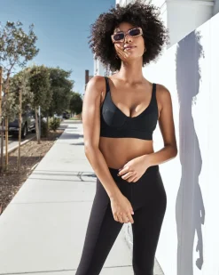 Best Tryout Sports Bra - Black Tops & Bras